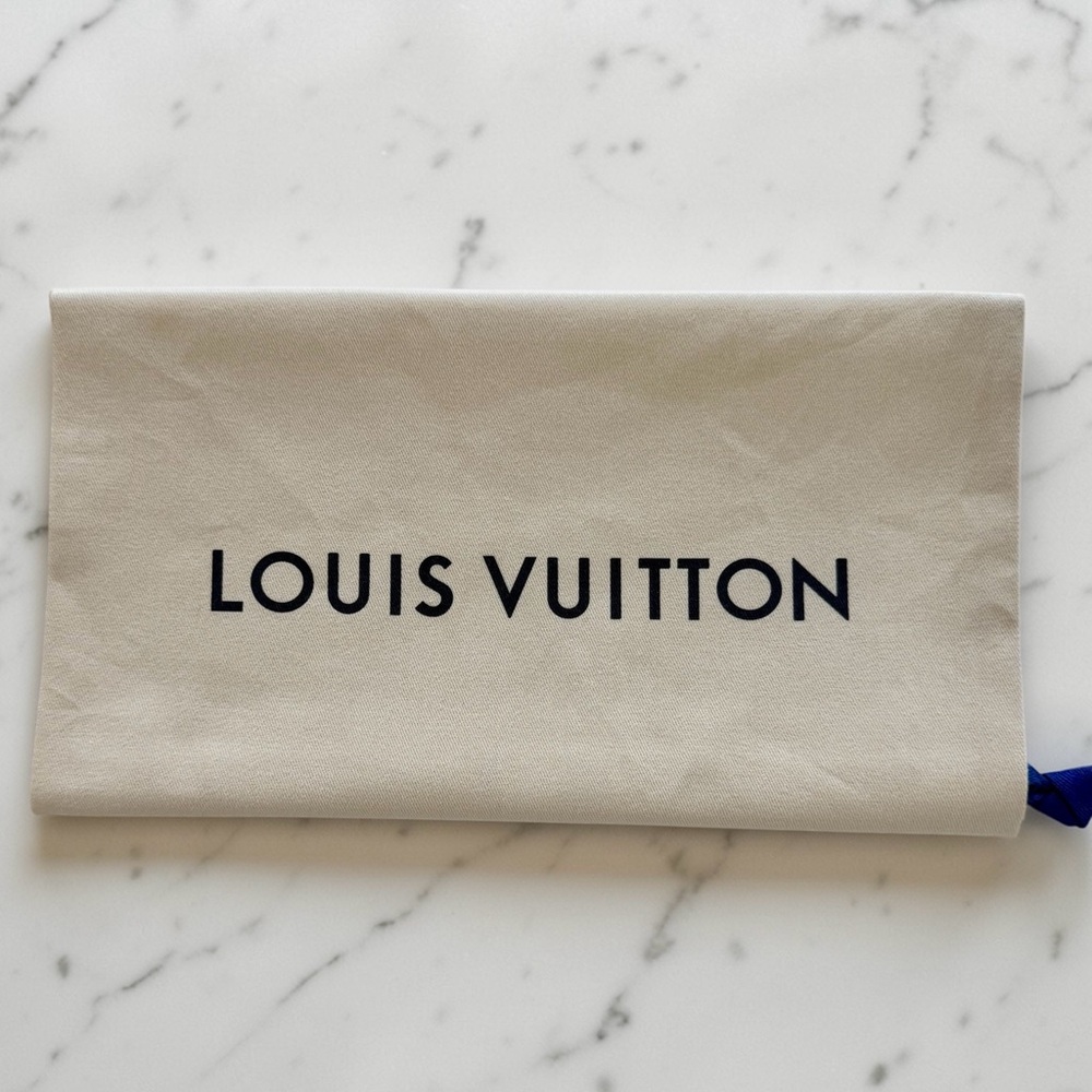 Authentic Louis Vuitton Beige Drawstring Dust Bag - Picture 3 of 5